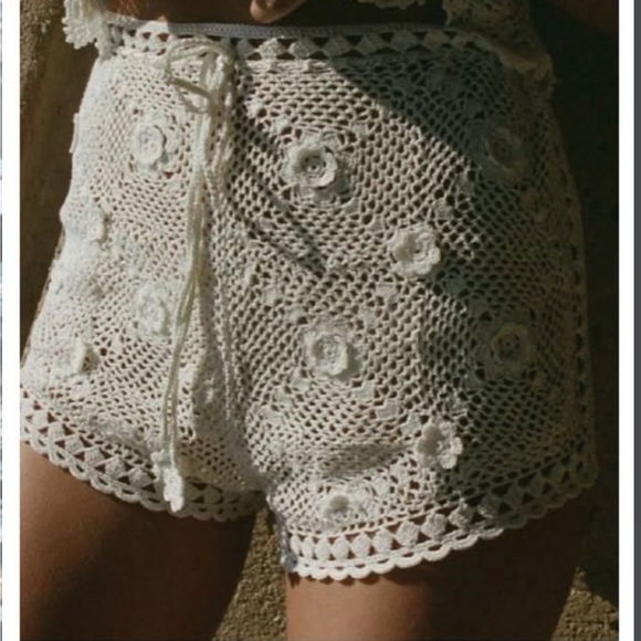 ISO Doen Clemente Crochet Shorts Size S - Picture 1 of 2